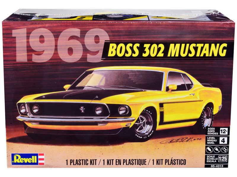 Revell 1969  Boss 302 Mustang Scale 1/25 model kit