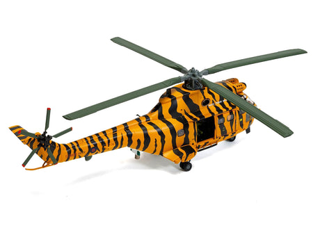 AA27006-2__65492 Tiger-striped helicopter model