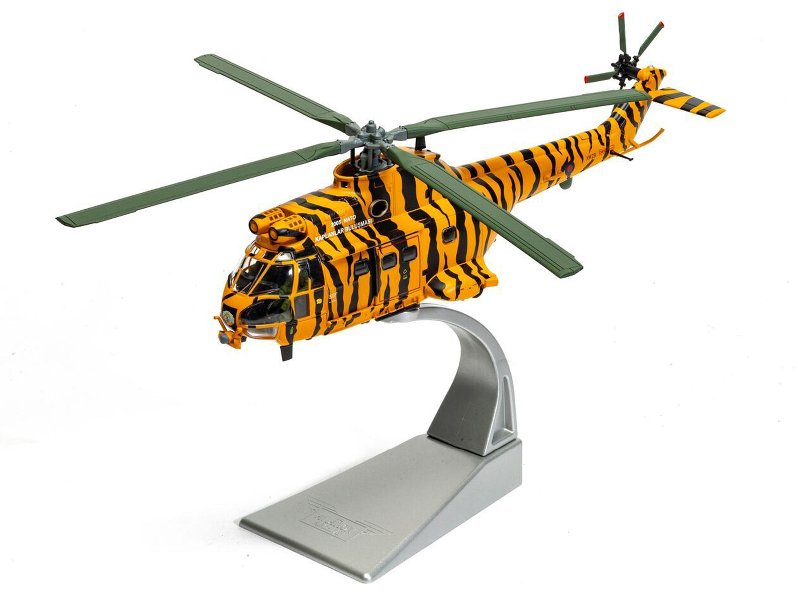AA27006-3__98852 Tiger-striped helicopter model