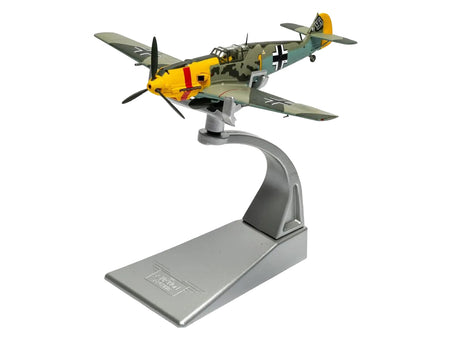 AA28009-4__65658 model Messerschmitt Bf 109 fighter plane