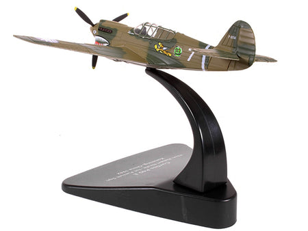 Curtiss P40 E Warhawk Fighter Plane Pilot: Robert Neale 1st Pursuit Squadron Kunming China (1944) "Oxford Aviation" Series 1/72 Diecast Model Airplane by Oxford Diecast