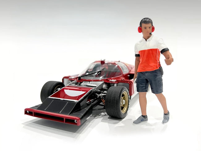 "Race Crew" Figure #2 for 1/18 scale models by American Diorama