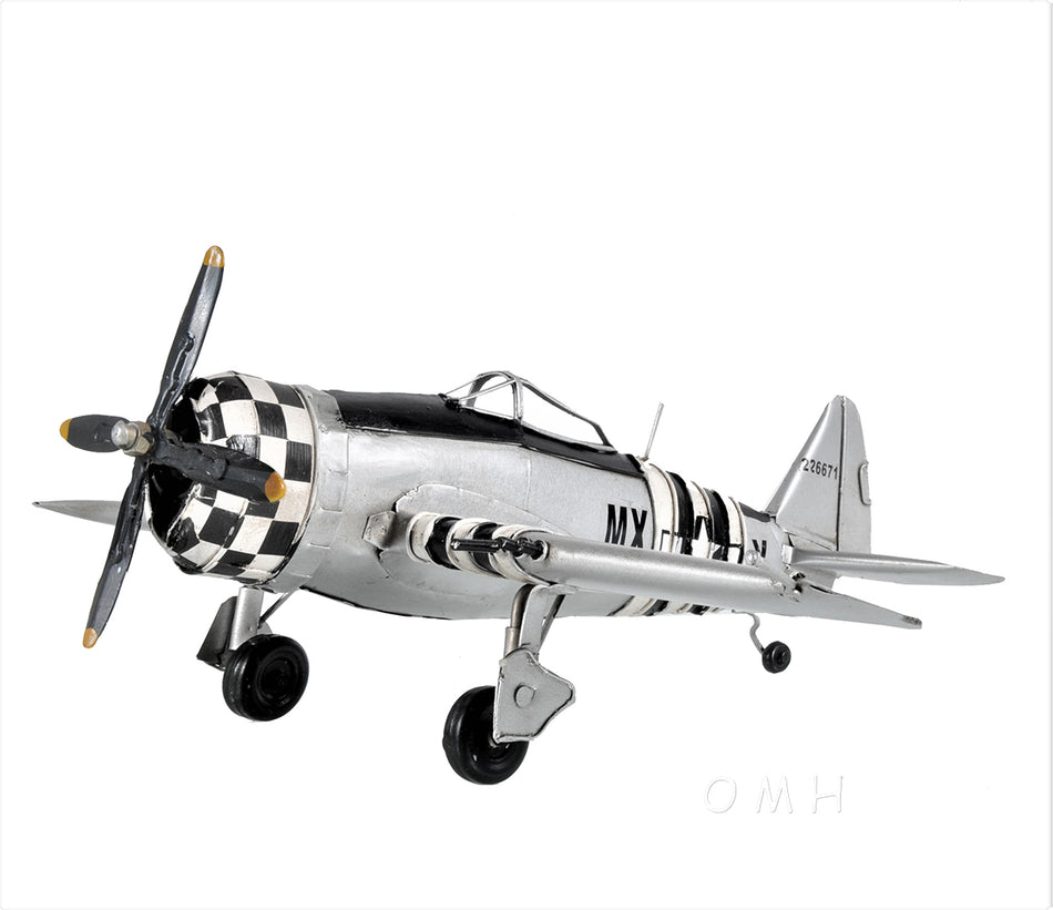 1943 Republic P-47 Bomber-Fighter