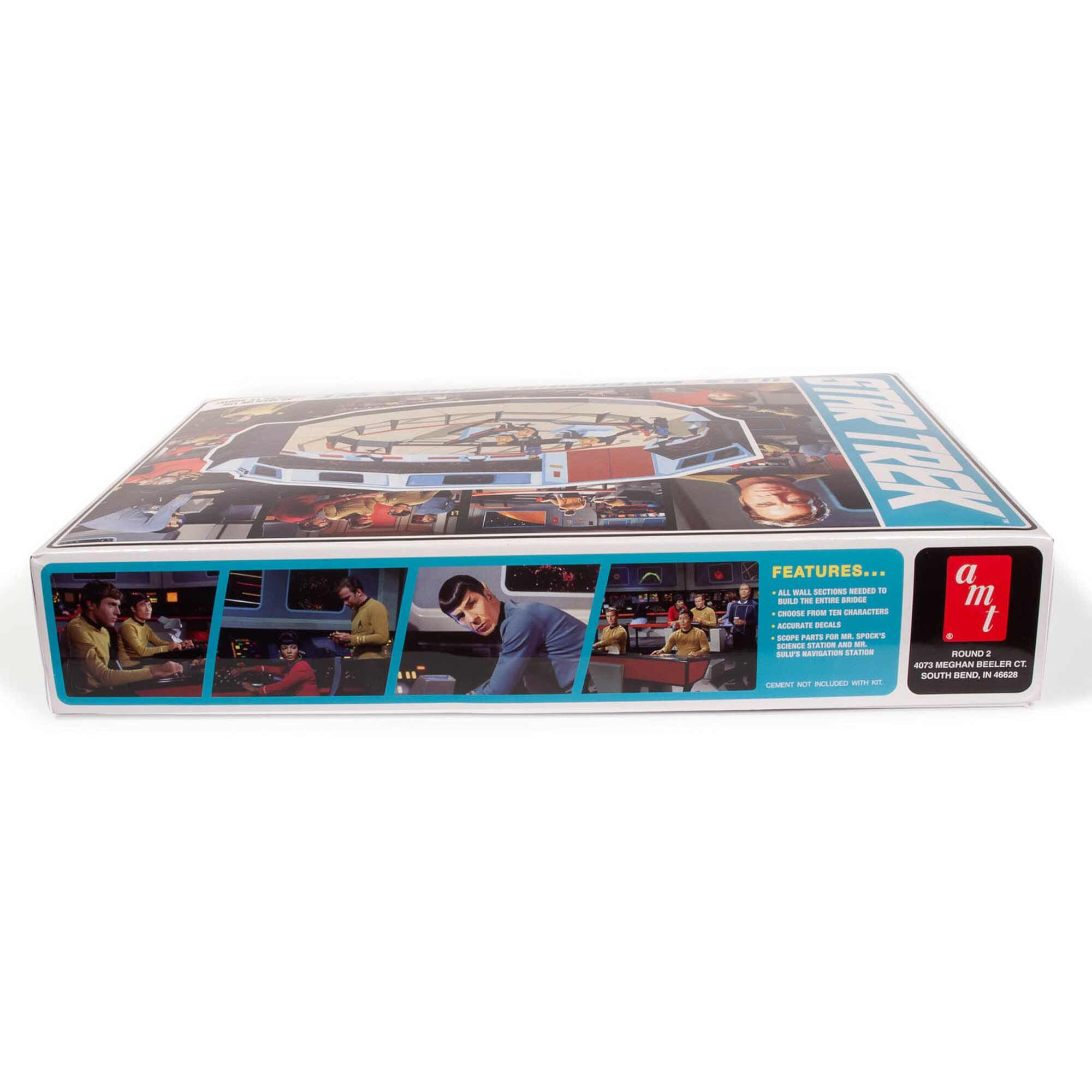 AMT1270M Star Trek model kit box showing bridge scene.