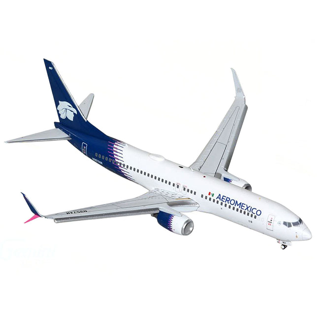 Boeing 737-800 Commercial Aircraft with Flaps Down "AeroMexico" (N957AM) White with Dark Blue Tail "Gemini 200" Series 1/200 Diecast Model Airplane by GeminiJets