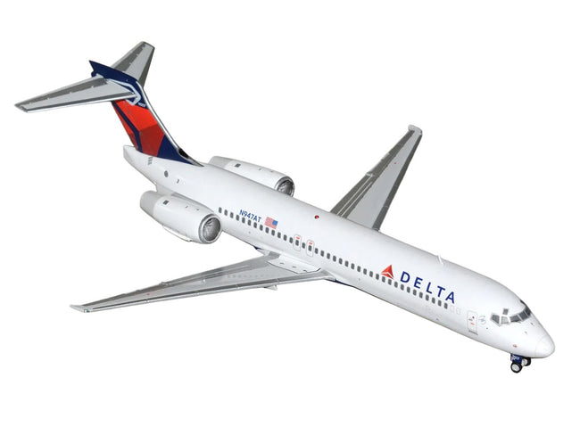 Boeing 717-200 Commercial Aircraft "Delta Air Lines" (N947AT) White with Blue and Red Tail "Gemini 200" Series 1/200 Diecast Model by GeminiJets