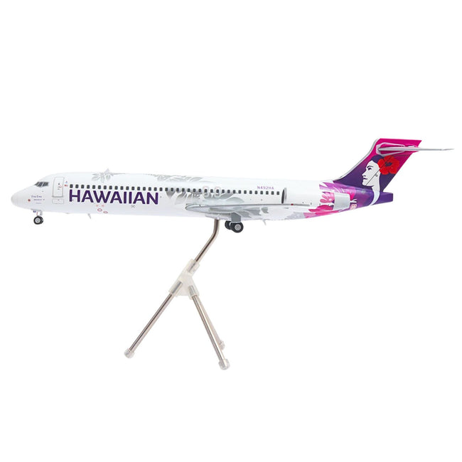 Boeing 717-200 Commercial Aircraft "Hawaiian Airlines" (N492HA) White with Purple Tail Graphics "Gemini 200" Series 1/200 Diecast Model Airplane by GeminiJets