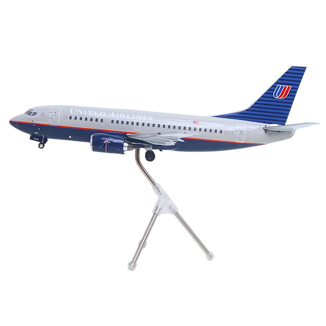 Boeing 737-500 Commercial Aircraft "United Airlines - Classic 737 Series" (N936UA) Gray with Blue Tail "Gemini 200" Series 1/200 Diecast Model Airplane by GeminiJets