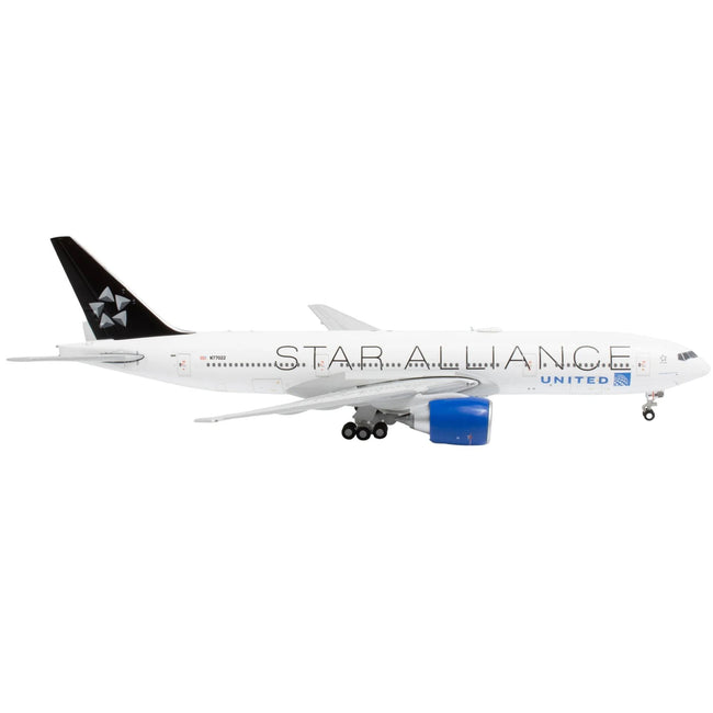Boeing 777-200ER Commercial Aircraft "United Airlines Star Alliance" (N77022) White with Black Tail 1/400 Diecast Model Airplane by GeminiJets