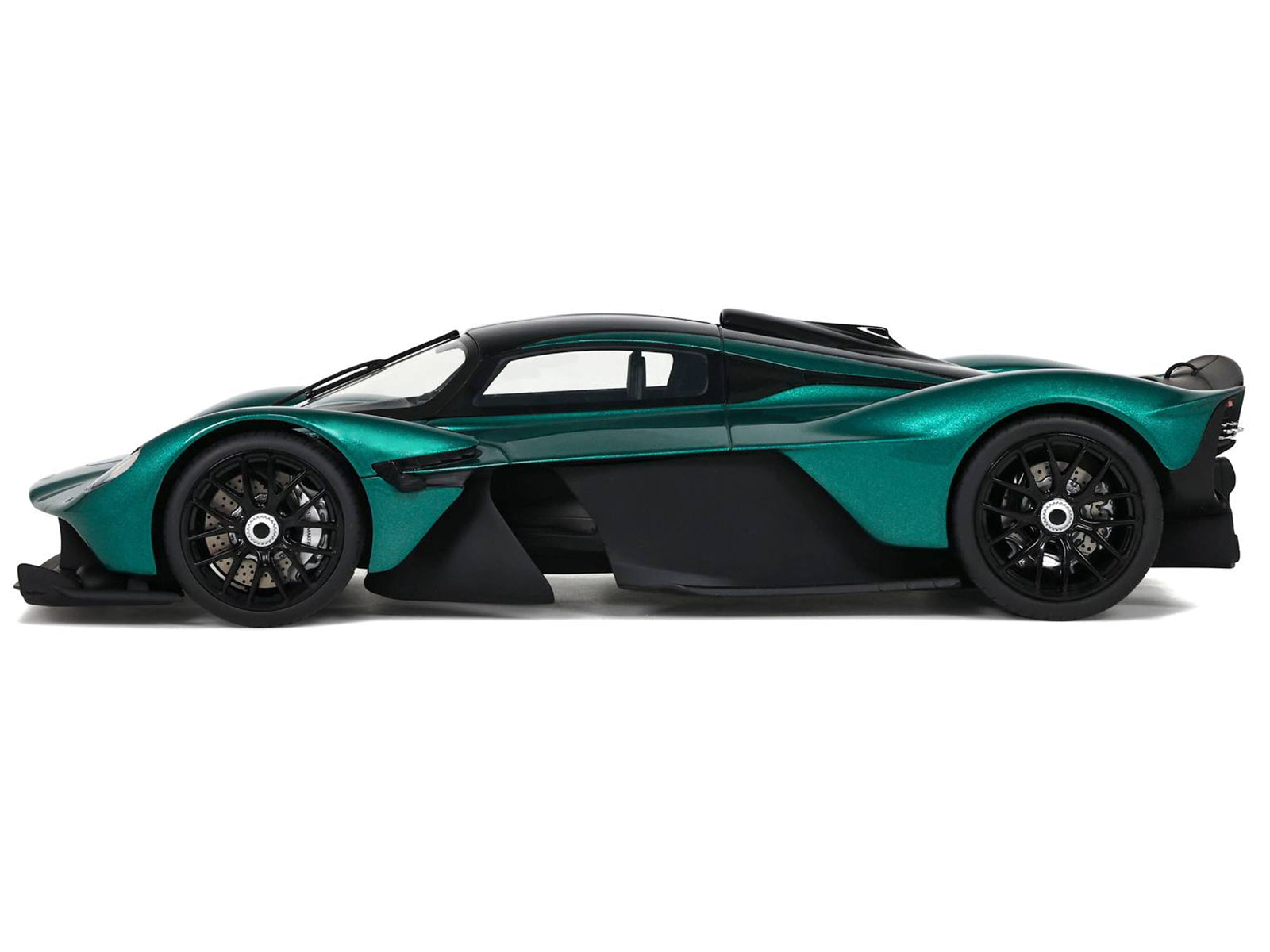 2021 Aston Martin Valkyrie British Racing Green with Black Top 1/18 Model Car by GT Spirit