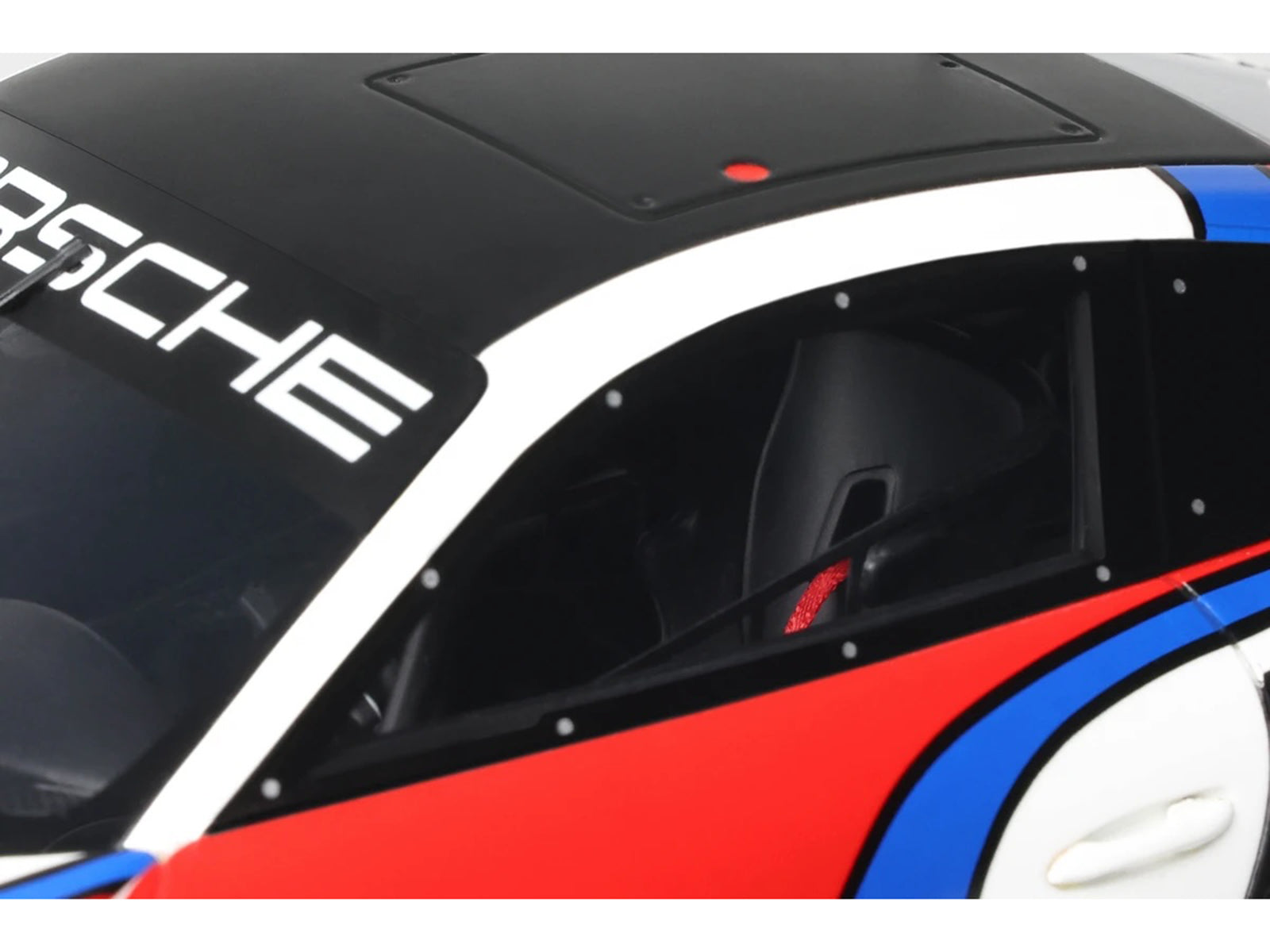 Porsche GT495-3 race car detail