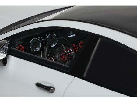 GT513-2__62538 White car interior dashboard