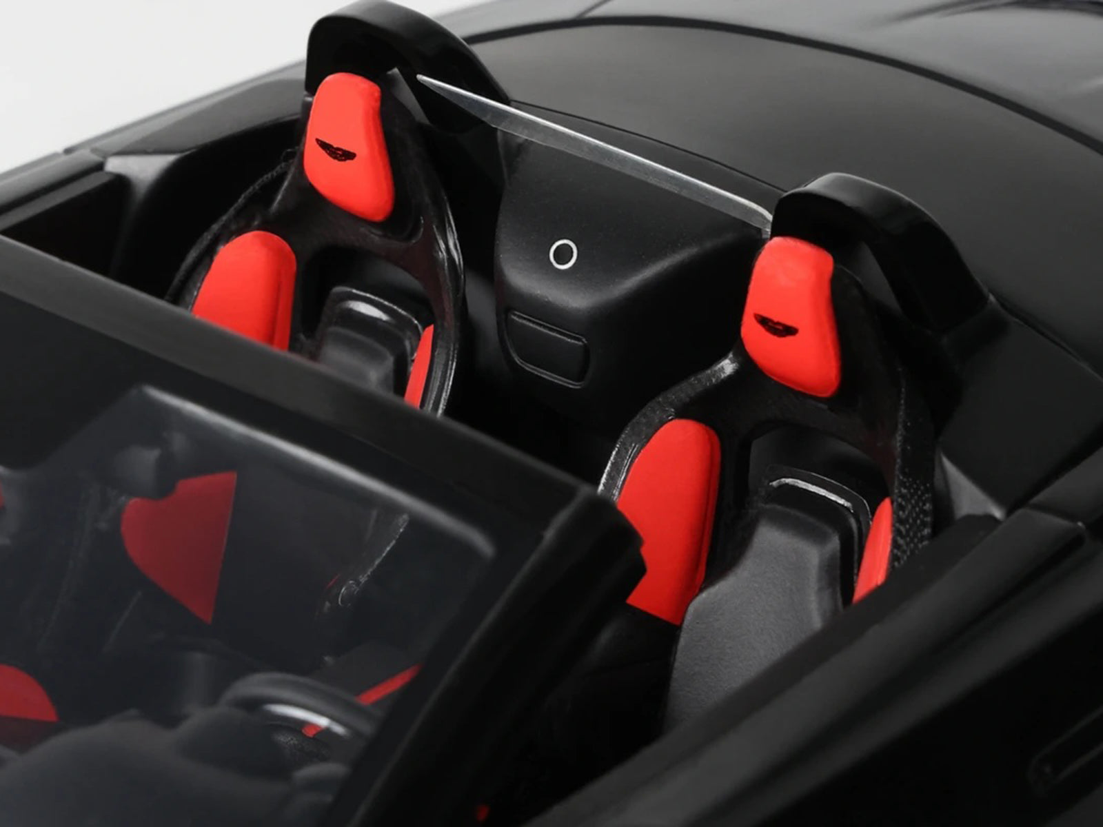 GT923-3__23995 Black car interior with red seats