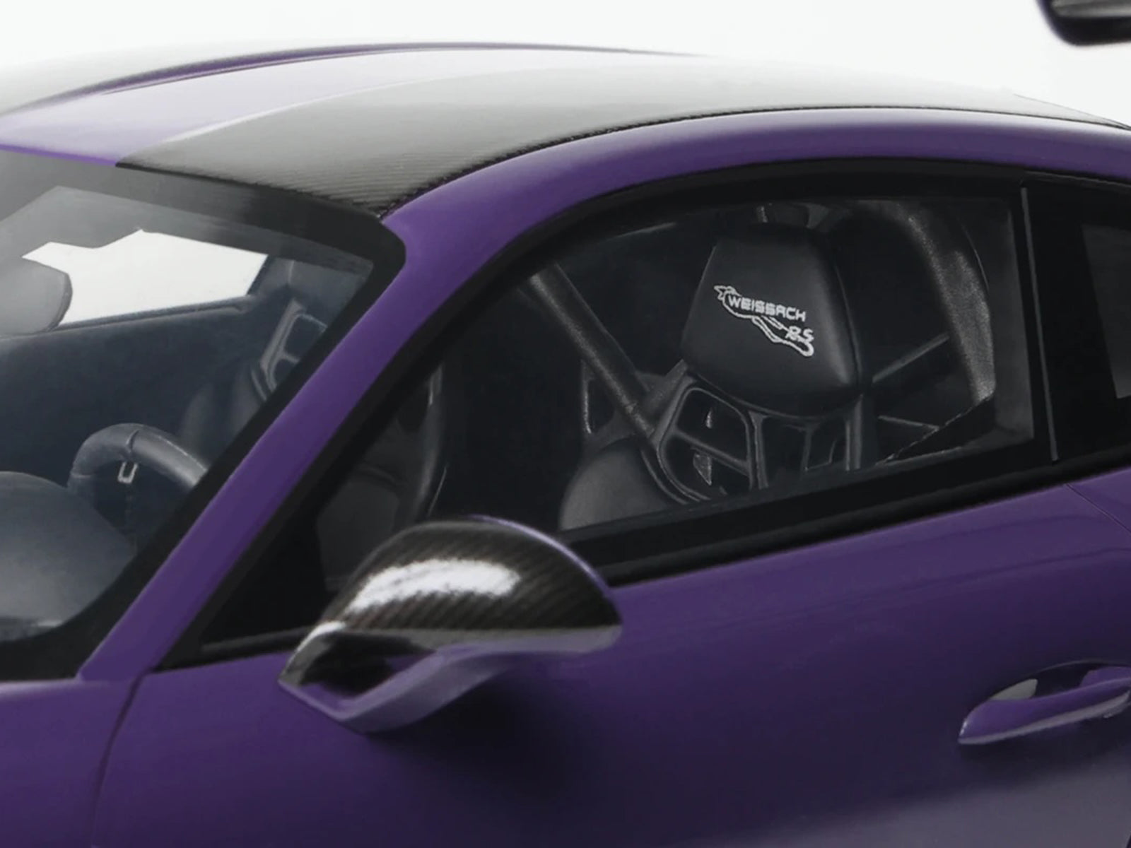 GT926-3 Porsche 911 GT3 RS purple car detail
