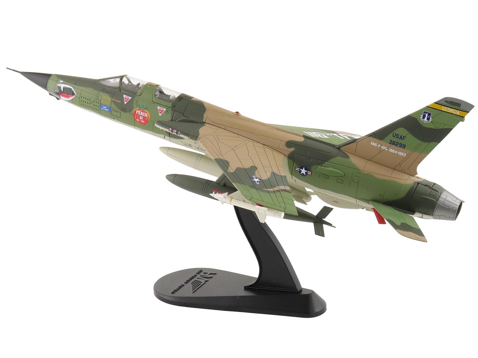 HA2553-6__87807 F-105 Thunderchief model