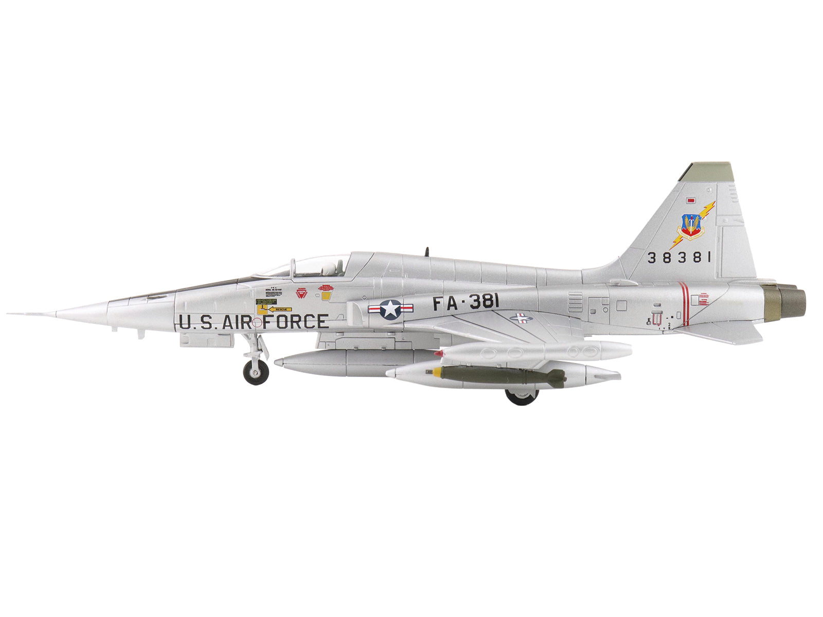 Northrop F-5A Freedom Fighter Aircraft "38381" (1960s) United States Air Force "Air Power Series" 1/72 Diecast Model by Hobby Master