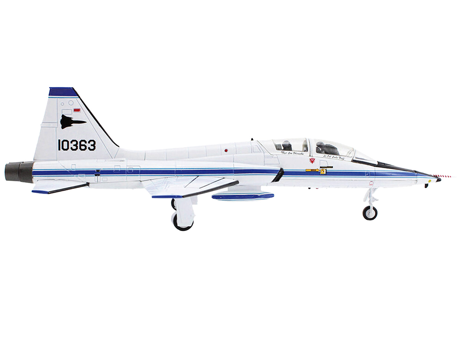 Northrop T-38A Talon Trainer Aircraft "65-10363 Air Force Plant 42 Palmdale CA" (1984) United States Air Force "Air Power Series" 1/72 Diecast Model by Hobby Master