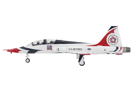 HA5416-2 US Air Force Thunderbird jet model
