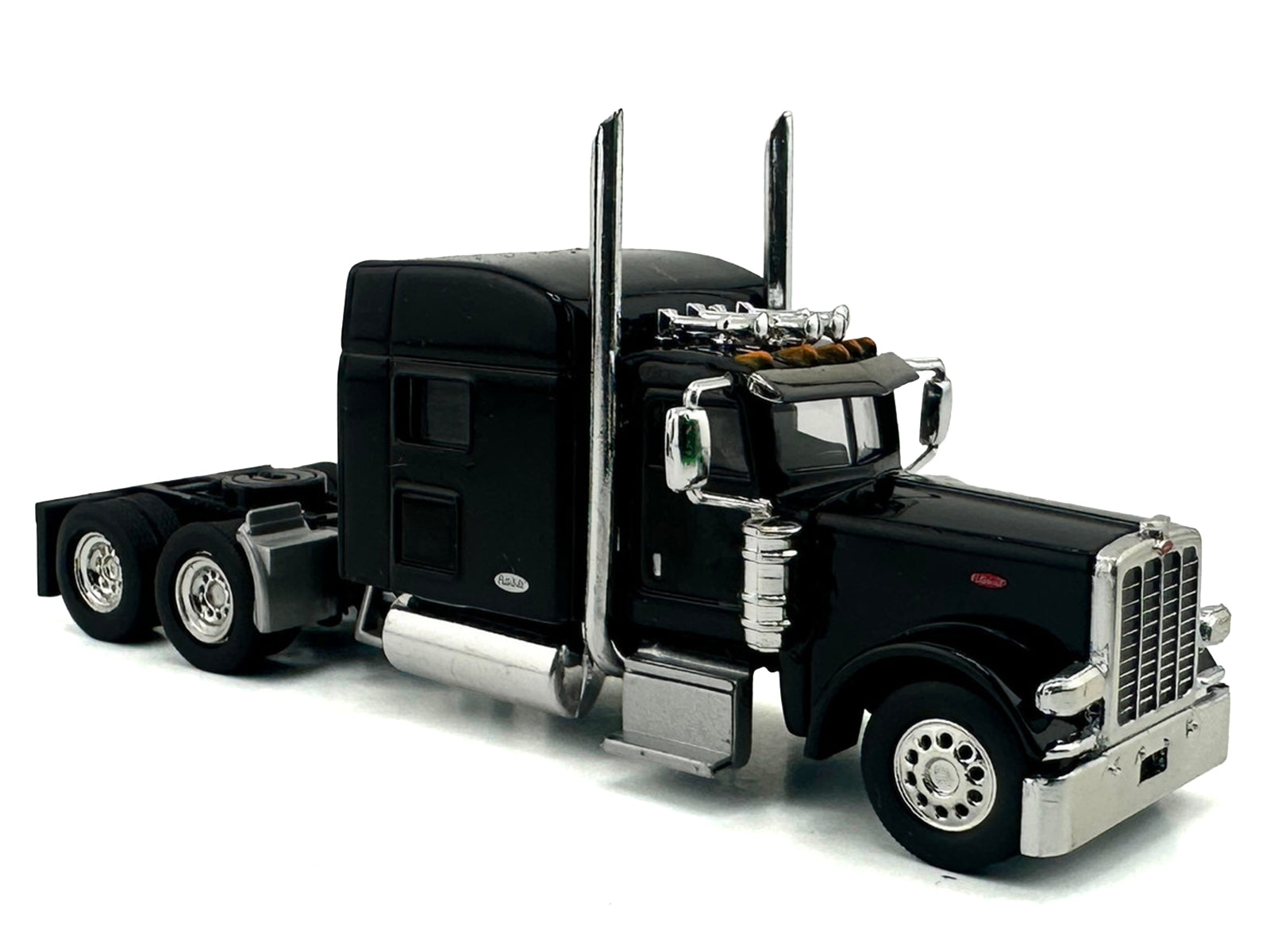 Black Peterbilt HL-38909-2__18942 toy truck