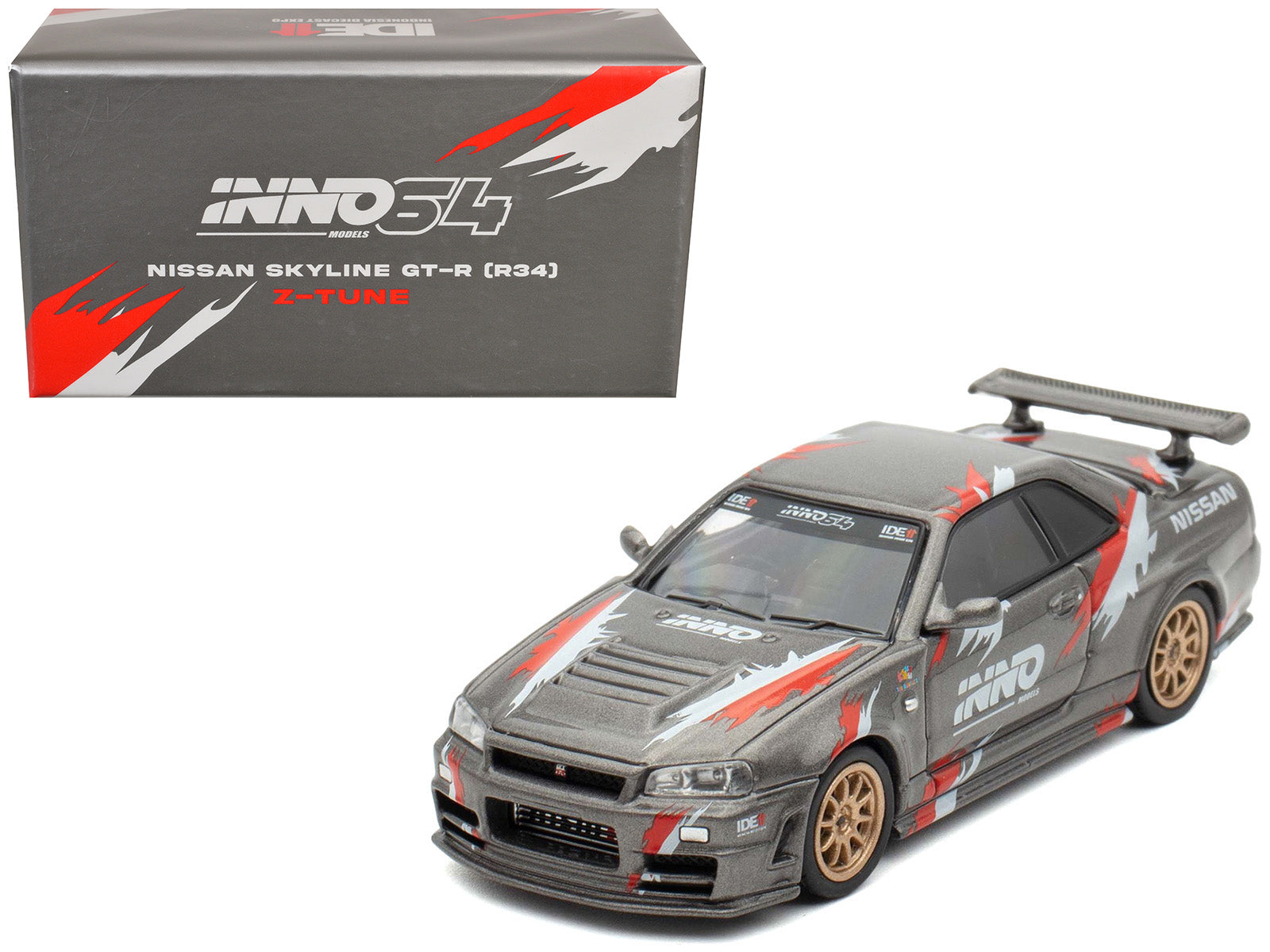 Model Kit Nissan Skyline 2000 GT-R 1/24 Scale Model by Tamiya