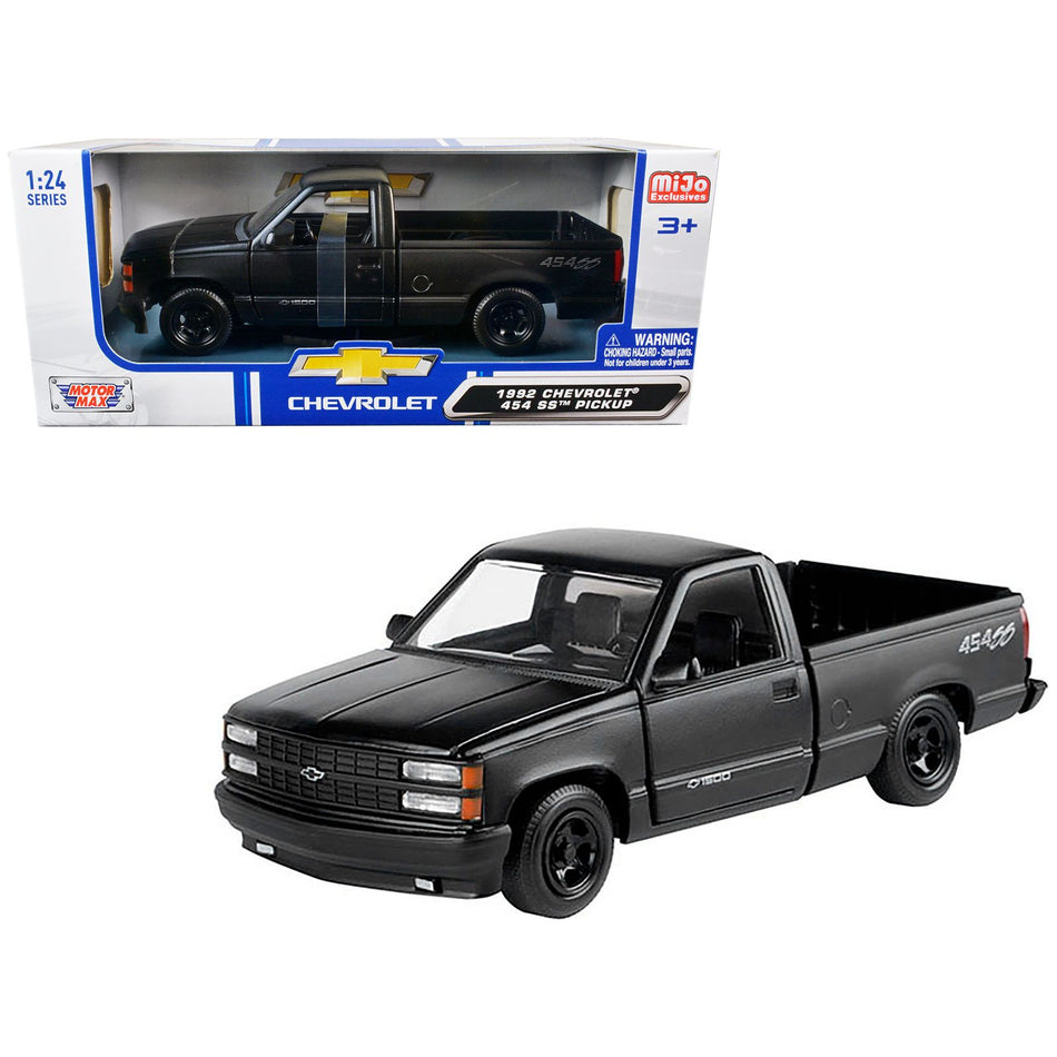 1992 Chevrolet 454 SS Pickup Truck Matt Black 1/24 Diecast Model Car by Motormax