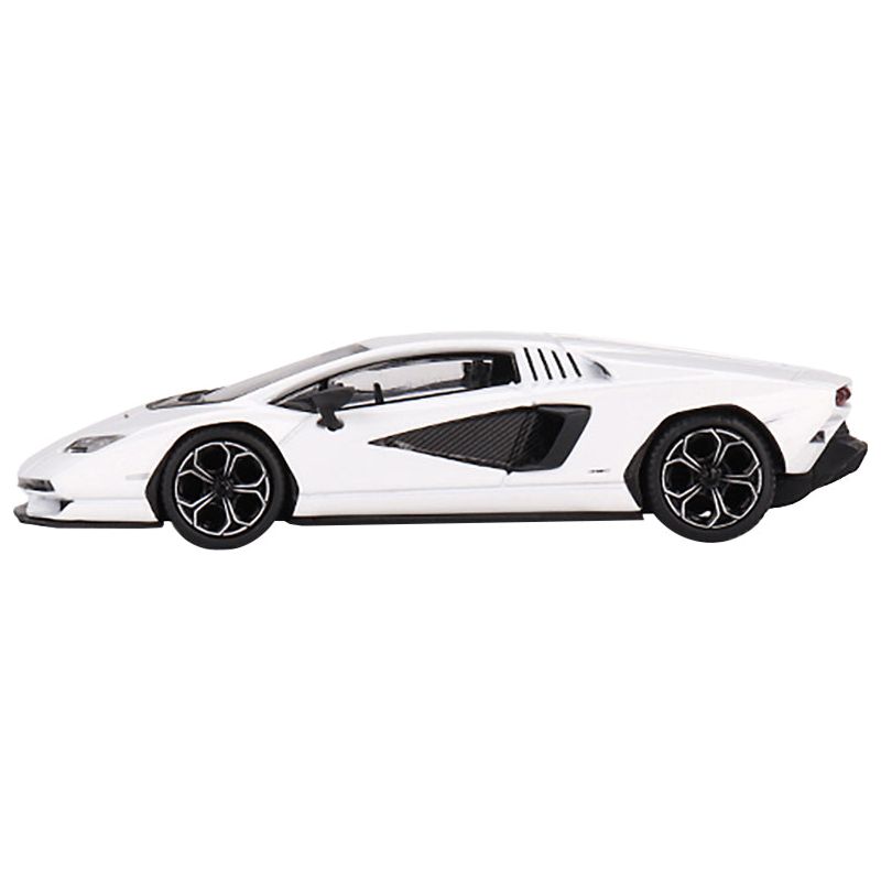 Lamborghini Countach LPI 800-4 Bianco Siderale White Limited Edition to 5520 pieces Worldwide 1/64 Diecast Model Car by True Scale Miniatures