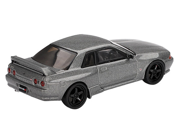 Nissan Skyline GT-R R32 diecast model