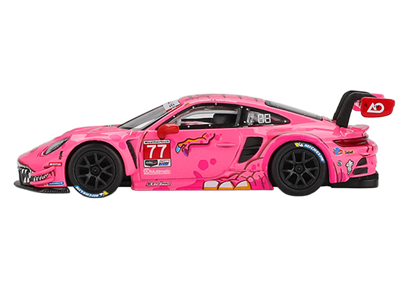 Pink Porsche race car MGT01052-2__42454