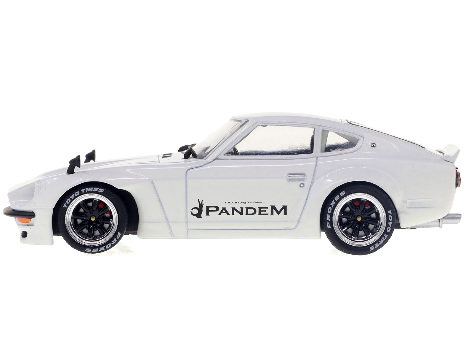 White Datsun 240Z Pandem model car S4316301-2__36206