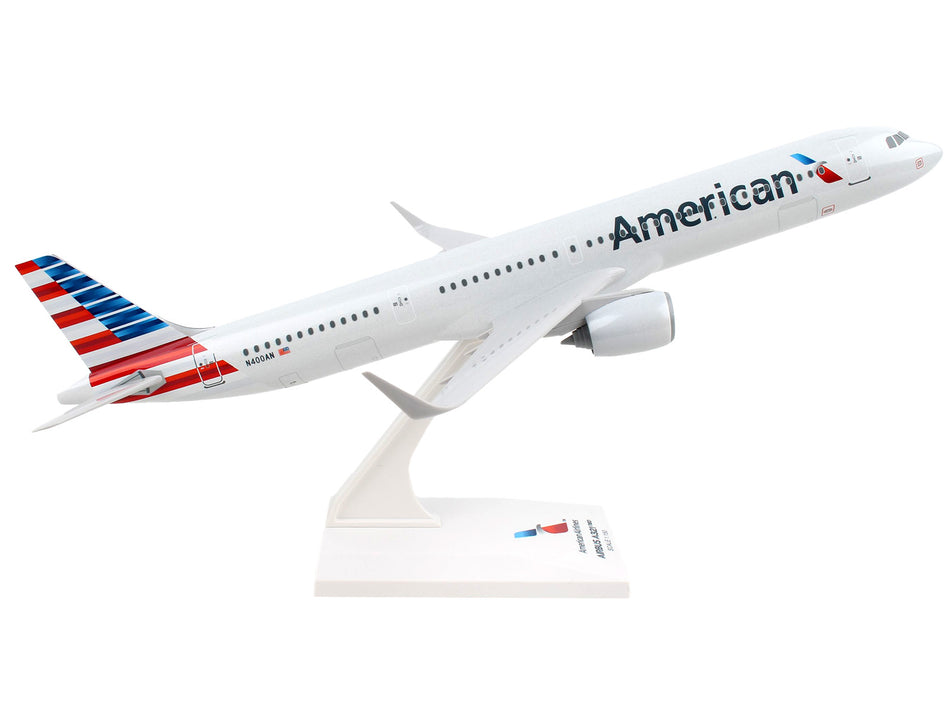 Airbus A321neo Commercial Aircraft "American Airlines" (N400AN) Gray with Red and Blue Tail (Snap-Fit) 1/150 Plastic Model by Skymarks