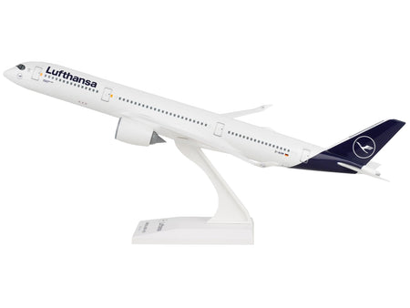 Airbus A350-900 Commercial Aircraft "Lufthansa" (D-AIXM) White with Dark Blue Tail (Snap-Fit) 1/200 Plastic Model by Skymarks