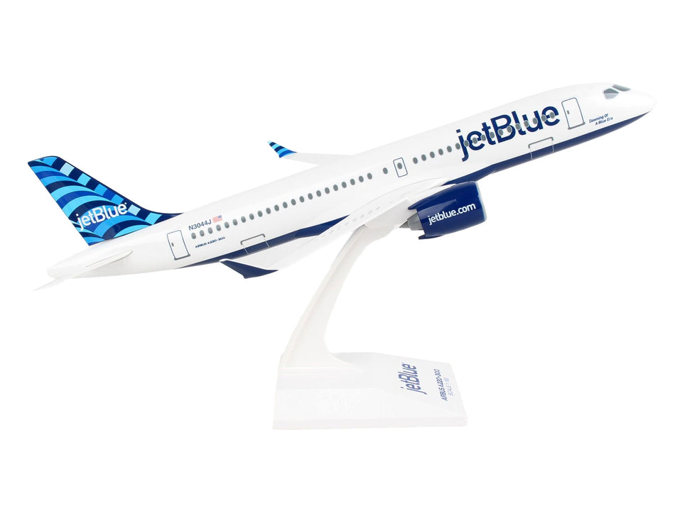 Airbus A220-300 Commercial Aircraft with Landing Gear "JetBlue Airways" (N3044J) White with Blue Tail (Snap-Fit) 1/100 Plastic Model by Skymarks