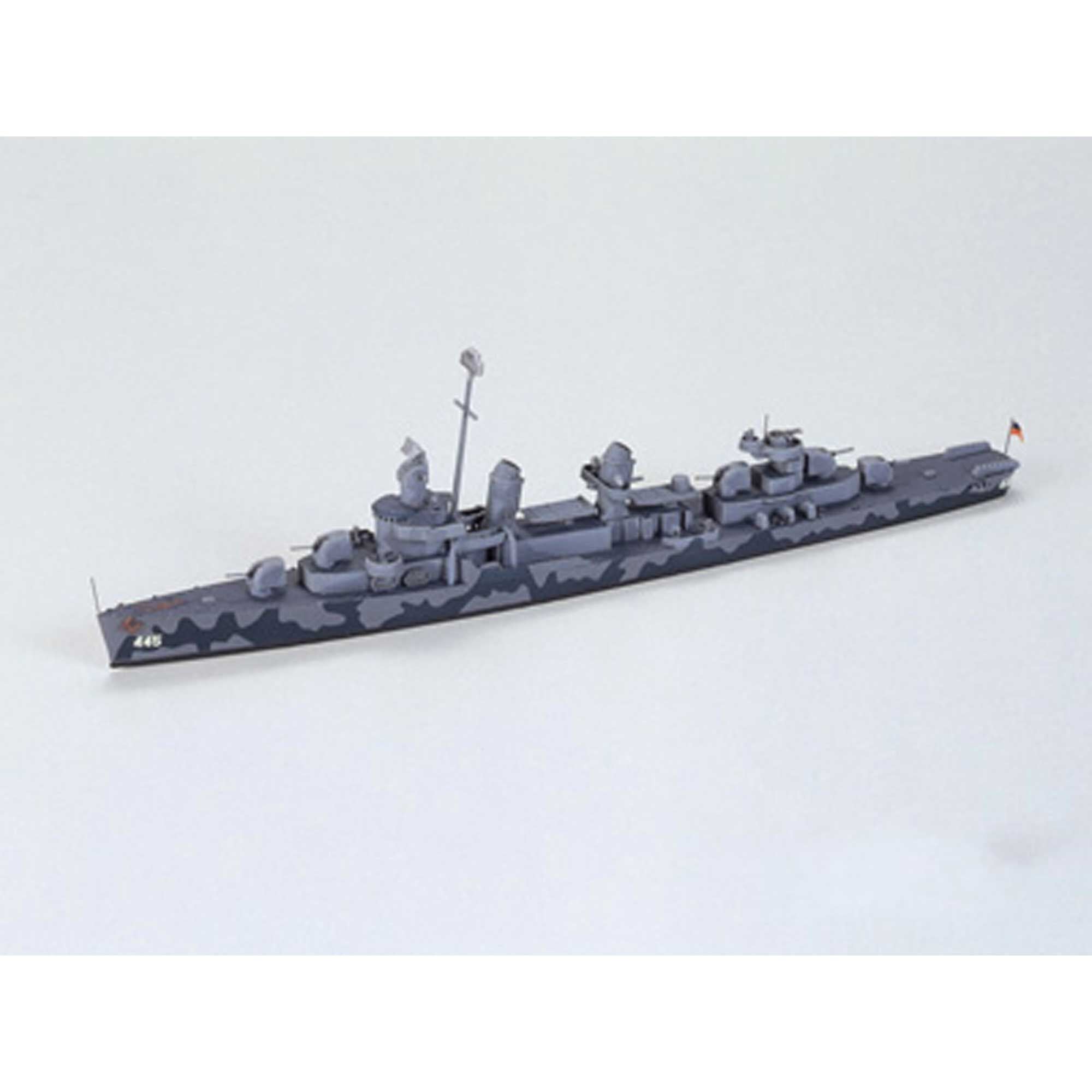 Model of a warship (TAM31902_A0_0BJO6WFQ)