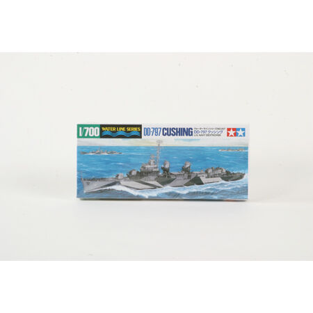 700 Cushing DD-797 model kit TAM31907