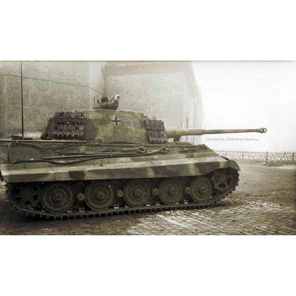 Academy 1/35 13229 German King Tiger "Last Production"-Academy-ModelCars.com