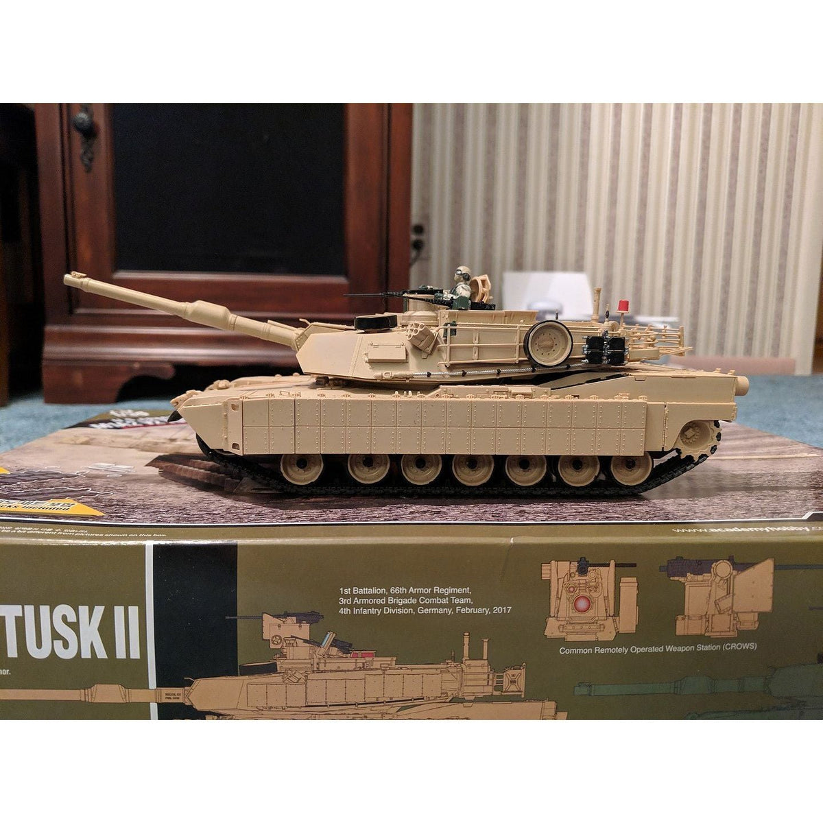 Academy 1/35 13504 1/35 U.S. Army M1A2 V2 Tusk Ii-Academy-ModelCars.com