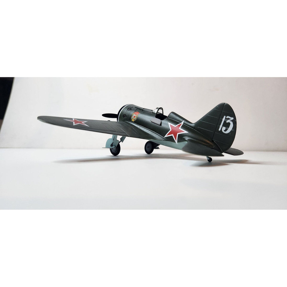 Academy 1/48 Polikarpov I-16 Type 24 LE-Academy-ModelCars.com