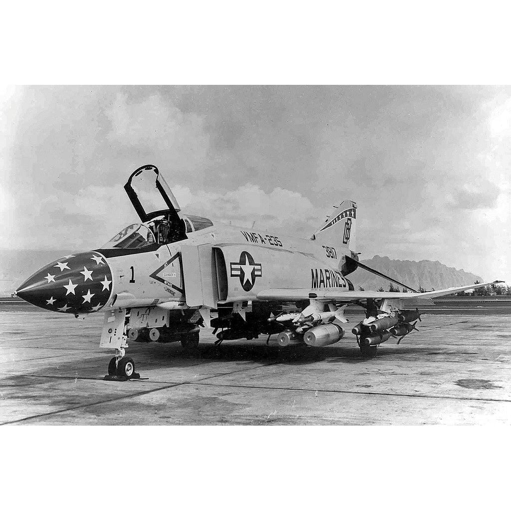 Academy 1/72 12529 F-4J "Vf-84 Jolly Rogers"-Academy-ModelCars.com