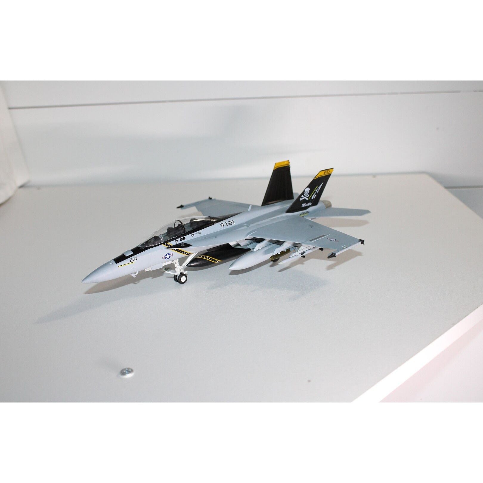 Academy 1/72 12535 Usn F/A - 18F "Vfa - 103 Jolly Rogers" Mcp - Academy - ModelCars.com