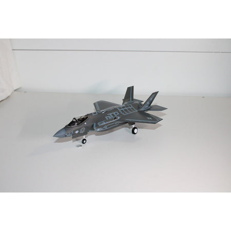 Academy 1/72 12561 1/72 F - 35A "Seven Nation Air Force" - Academy - ModelCars.com