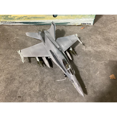 Academy 1/72 12564 1/72 Usn F/A - 18C Vfa - 192 "Golden Dragons" - Academy - ModelCars.com