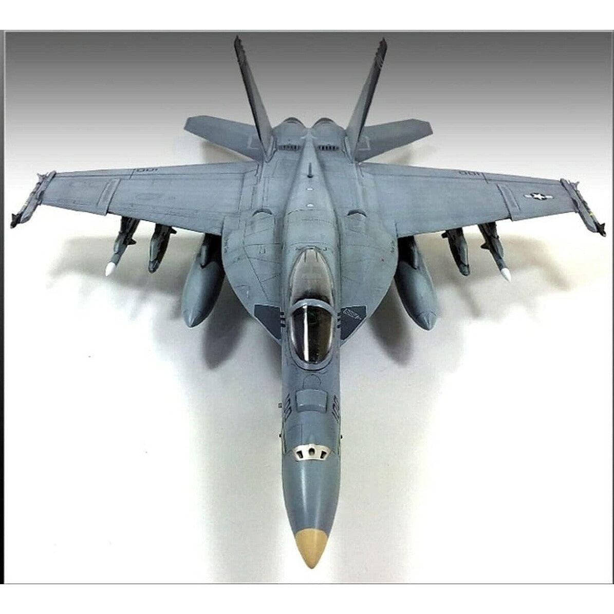 Academy 1/72 USN F/A - 18E VFA - 143 "Pukin Dogs" - Academy - ModelCars.com