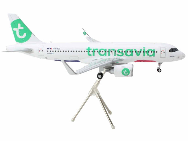 Airbus A320neo Commercial Aircraft "Transavia Airlines" (F-GNEO) White with Green Tail "Gemini 200" Series 1/200 Diecast Model Airplane by GeminiJets-GeminiJets-ModelCars.com