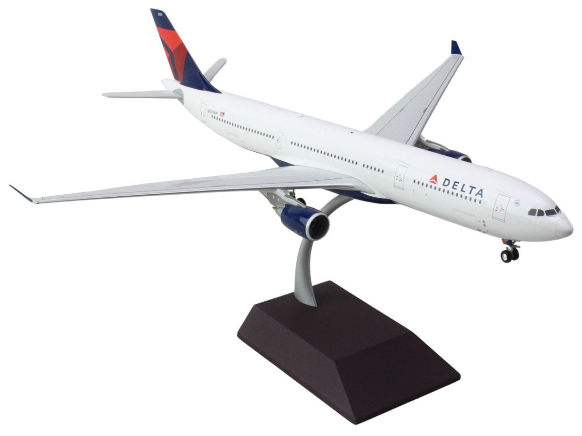 Airbus A330-300 Commercial Aircraft "Delta Air Lines" (N829NW) White with Blue and Red Tail "Gemini 200" Series 1/200 Diecast Model Airplane by GeminiJets-GeminiJets-ModelCars.com