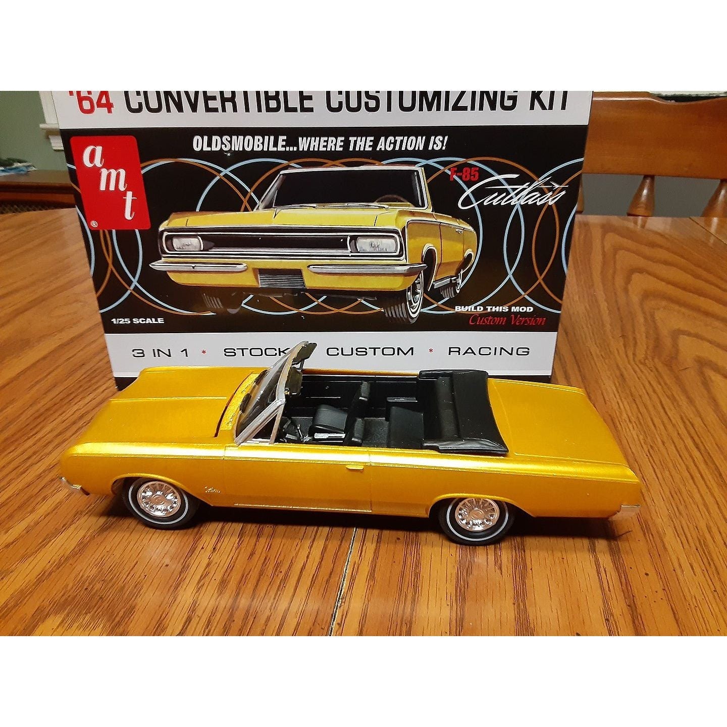 AMT 1/25 1964 Oldsmobile Cutlass F - 85 Convertible - AMT - ModelCars.com