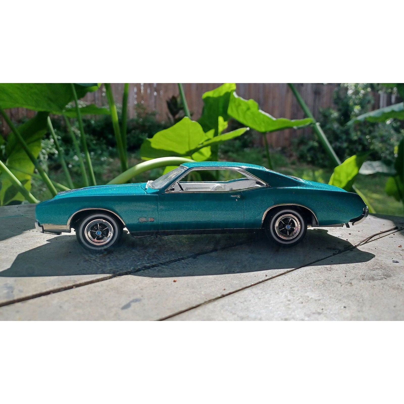 AMT 1439 1966 Buick Riviera GS Skill 2 - AMT - ModelCars.com