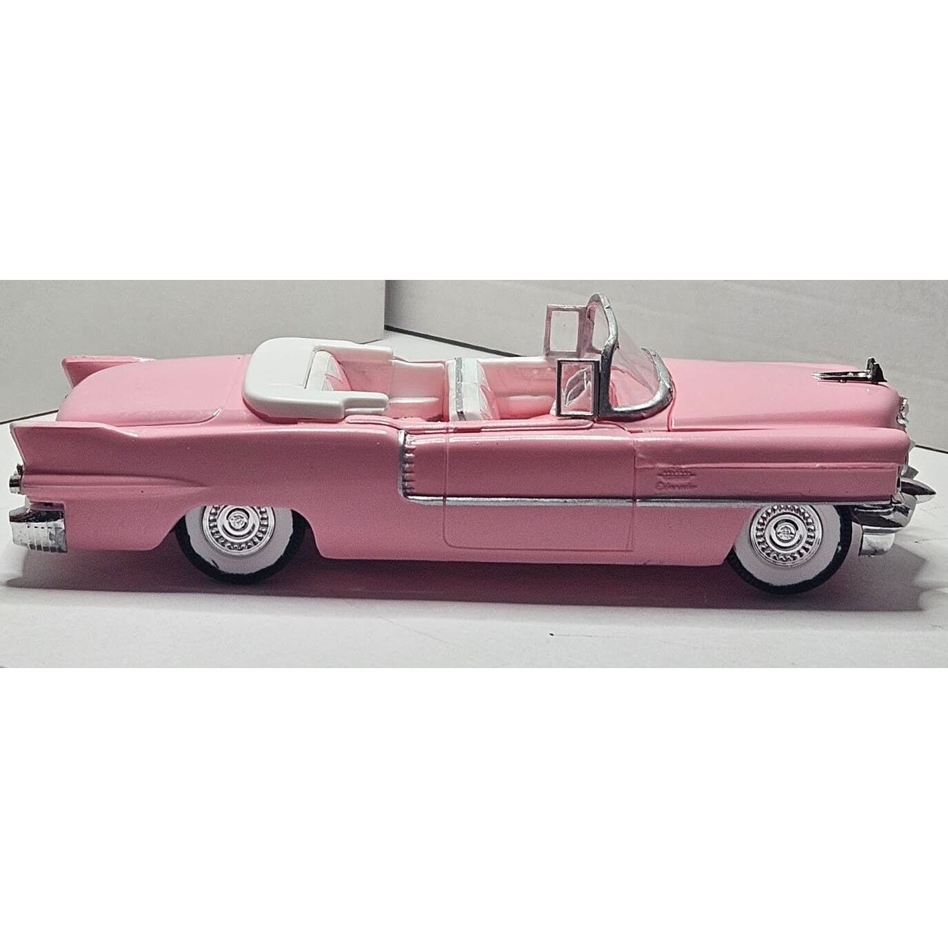 Atlantis 1956 Cadillac Eldorado Biarritz 1/32