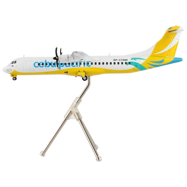 ATR 72-600 Commercial Aircraft "Cebu Pacific" White and Yellow "Gemini 200" Series 1/200 Diecast Model Airplane by GeminiJets-GeminiJets-ModelCars.com