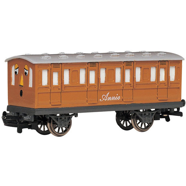 Bachmann Annie Coach (HO Scale) - Bachmann - ModelCars.com