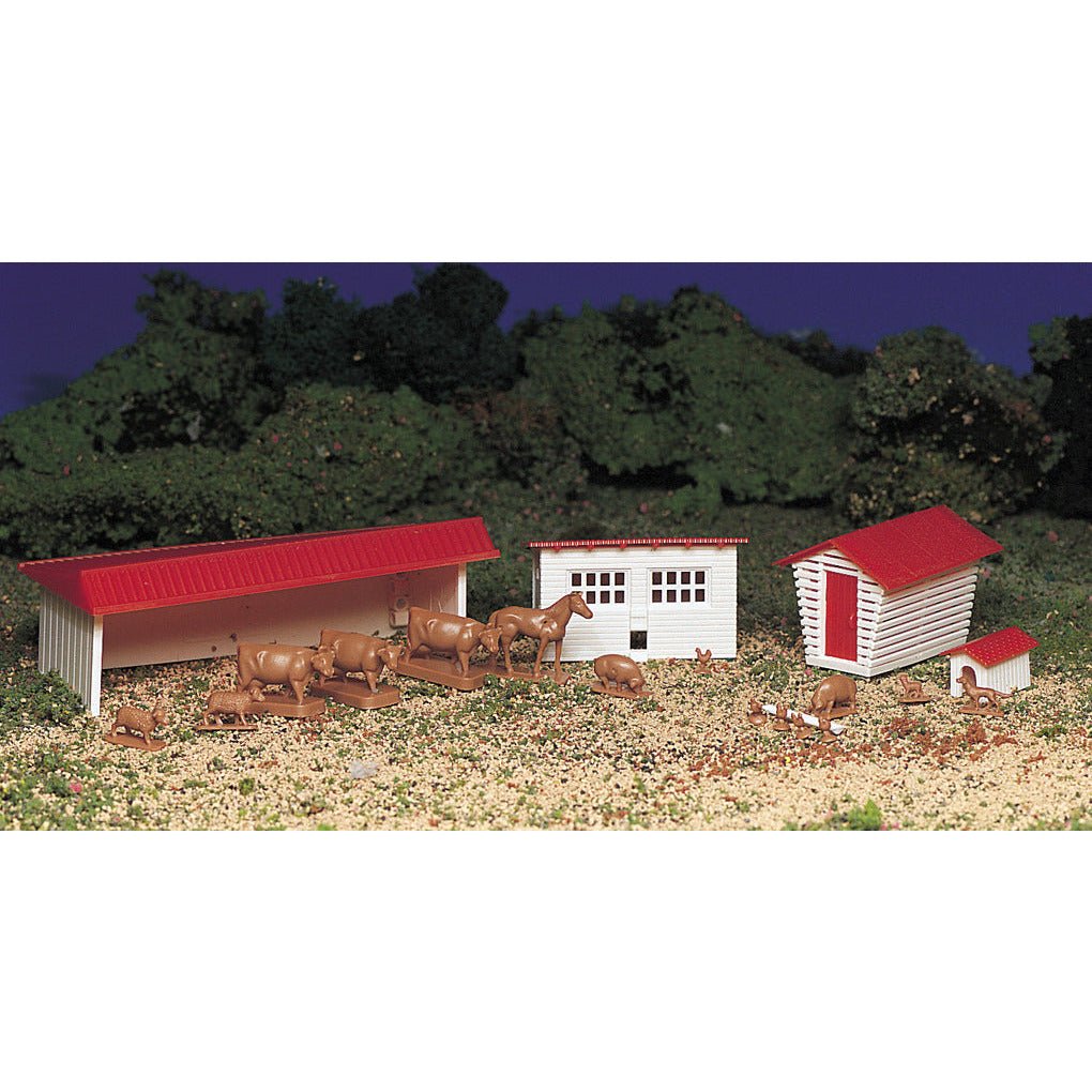 Bachmann Farm Building with Animals (HO Scale) - Bachmann - ModelCars.com